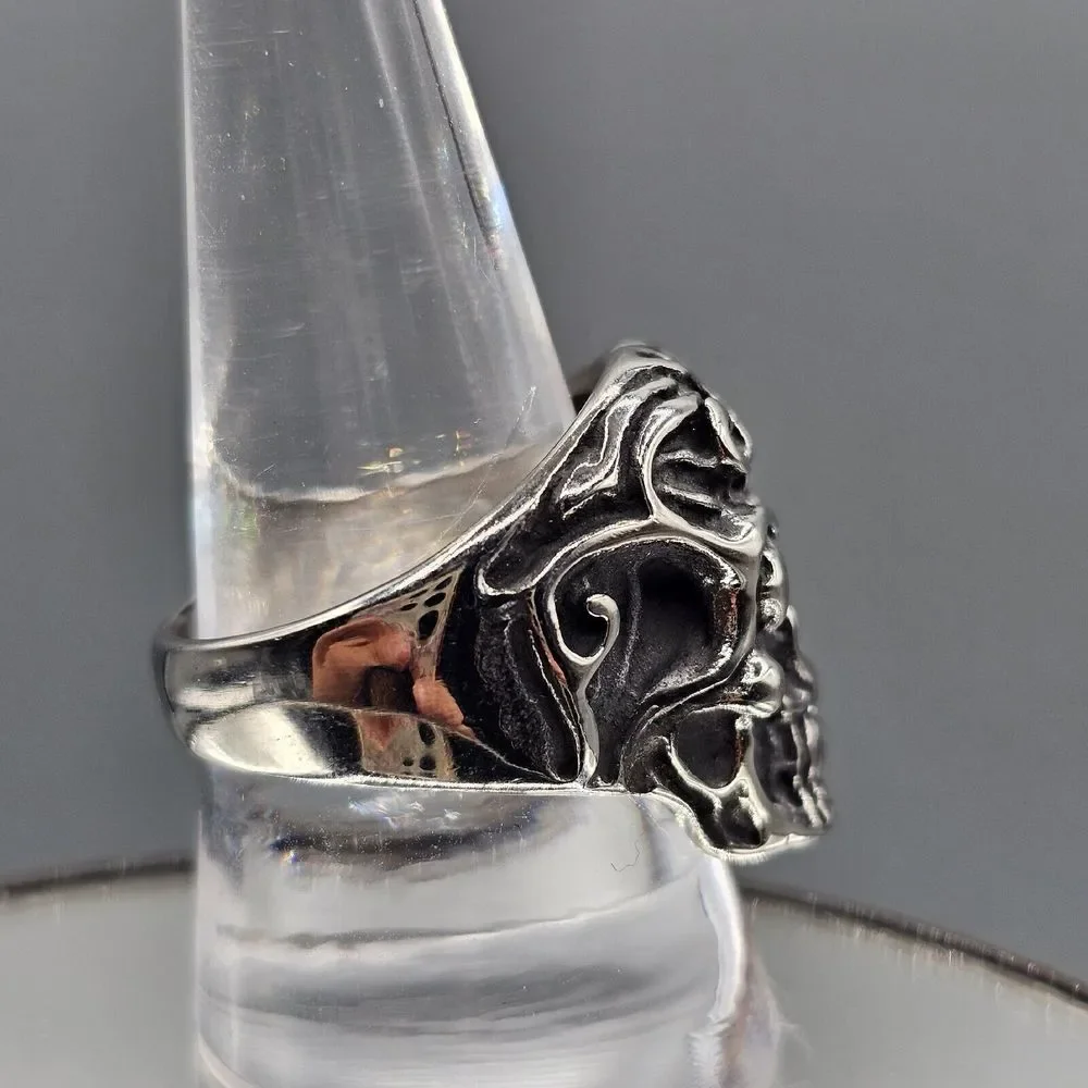 Mens Stainless Steel Skull Ring Gothic Biker Halloween Metal Punk 3D Size 10.5